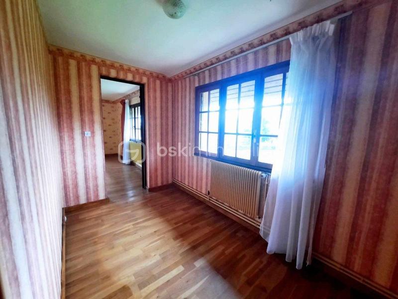 Maison traditionnelle - 163 m² - 6 pièces