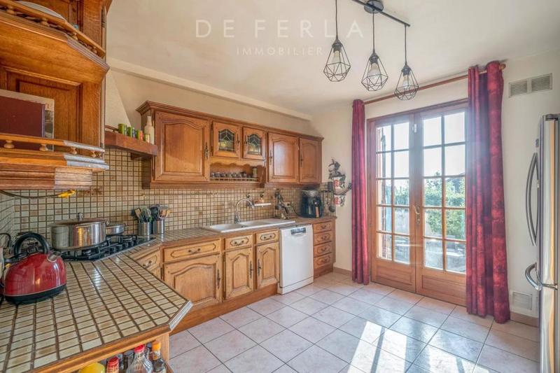 Villa - 357 m² - 7 pièces