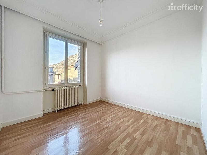 Appartement - 65 m² - 2 pièces
