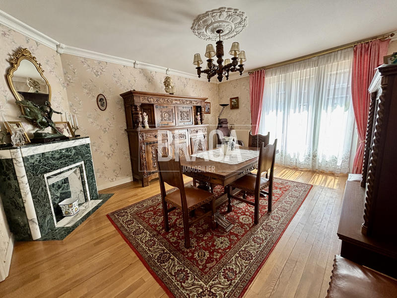 Maison - 147 m² - 6 pièces