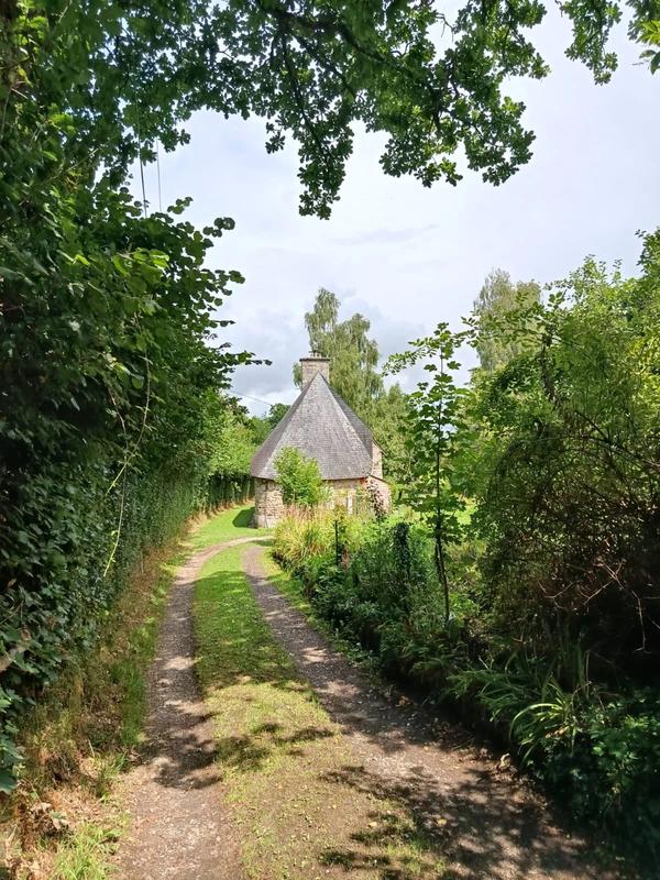 Maison - 185 m² - 9 pièces