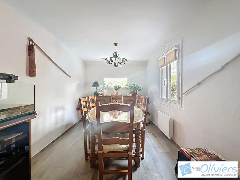 Maison - 97 m² - 6 pièces