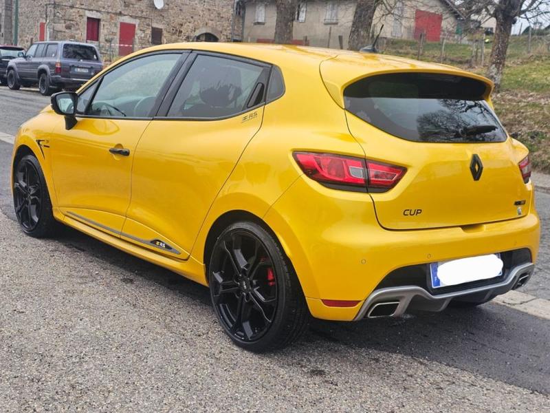 Renault Clio IV 1.6 Turbo 200 Rs Edc