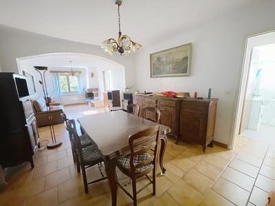 Maison - 96 m² - 3 pièces