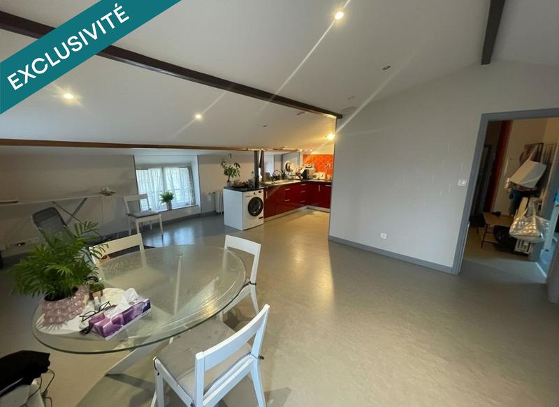 Maison - 221 m² - 7 pièces