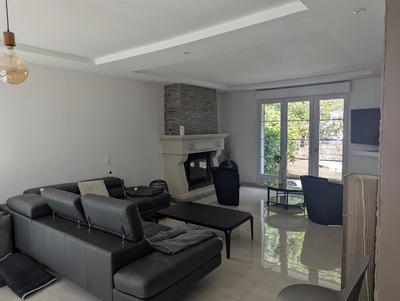 Maison - 215 m² - 7 pièces