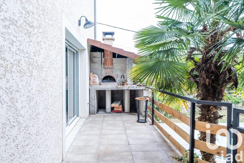 Maison - 180 m² - 6 pièces