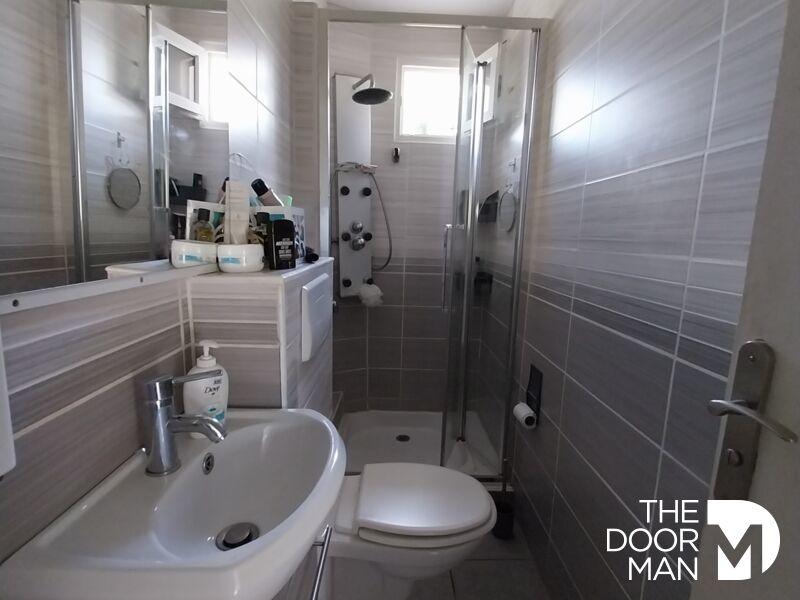 Maison - 200 m² - 5 pièces