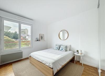 Appartement - 98 m² - 4 pièces