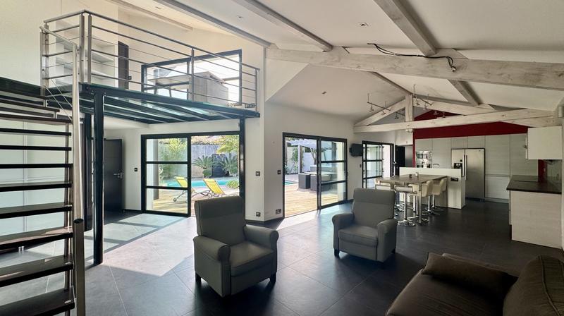 Maison d'architecte - 136 m² - 5 pièces