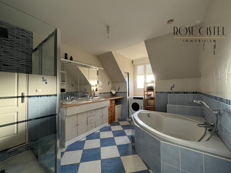 Maison - 145 m² - 6 pièces