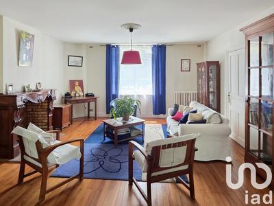 Maison - 217 m² - 9 pièces