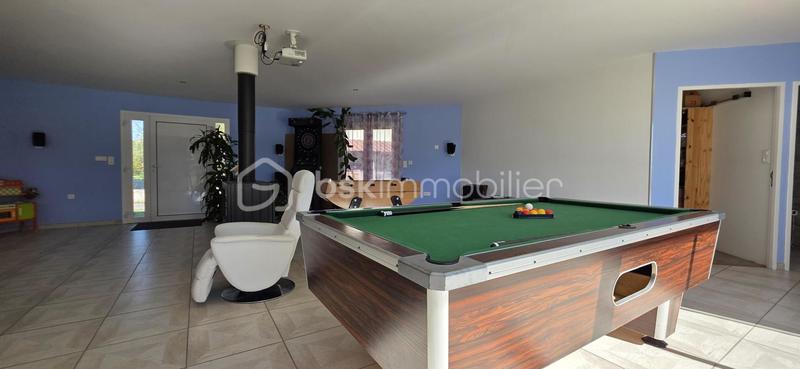 Maison - 247 m² - 5 pièces