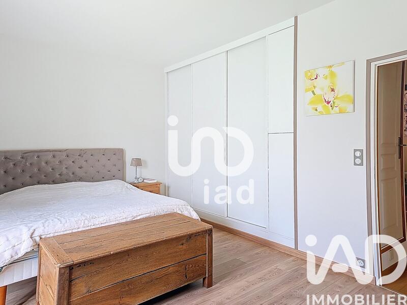 Maison - 205 m² - 8 pièces