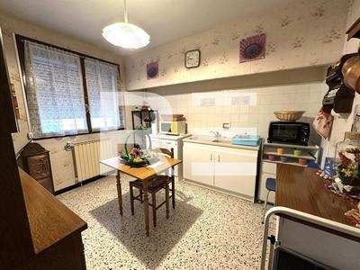 Maison - 145 m² - 8 pièces