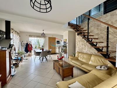 Maison - 119 m² - 6 pièces