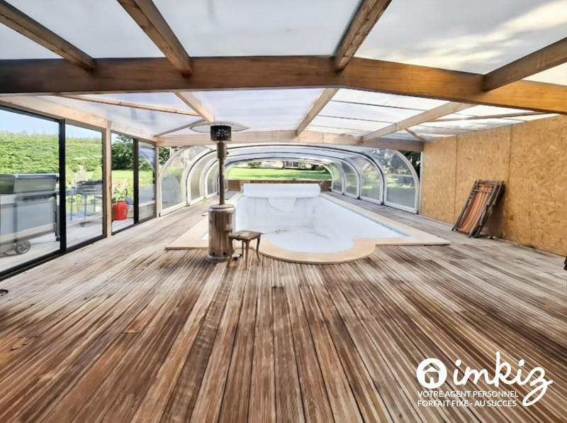 Maison - 214 m² - 4 pièces