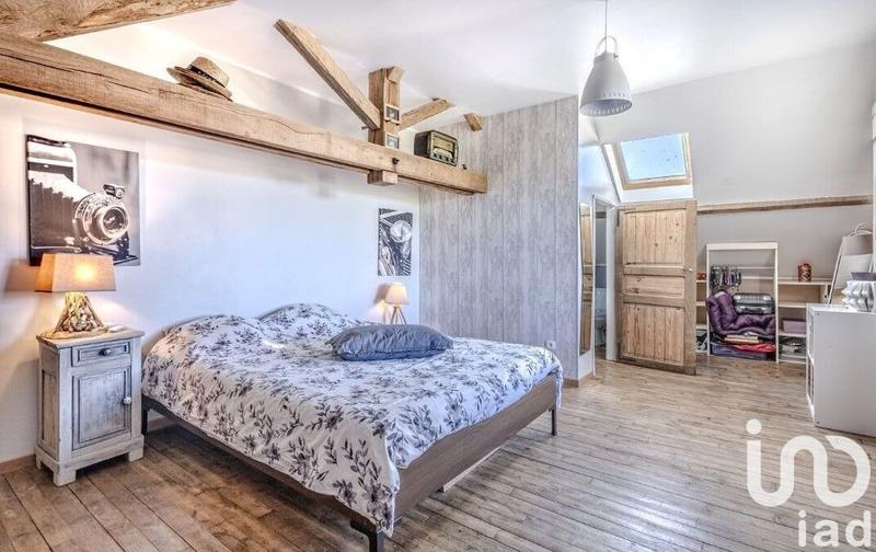 Maison - 140 m² - 5 pièces