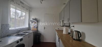 Maison - 99 m² - 6 pièces