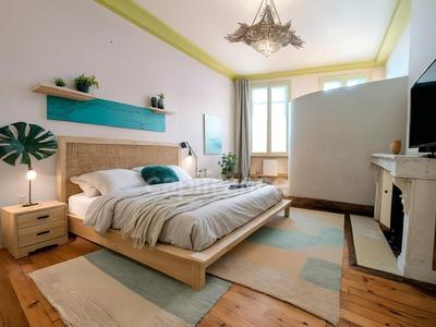 Appartement bourgeois - 148 m² - 4 pièces