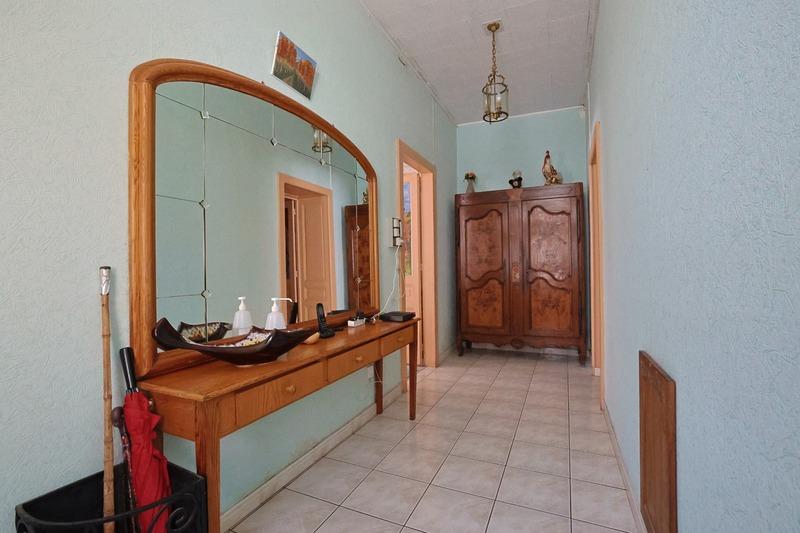 Maison de village - 257 m² - 9 pièces