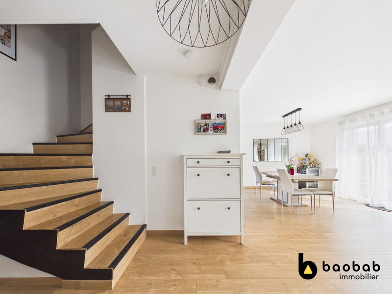 Maison - 125 m² - 6 pièces