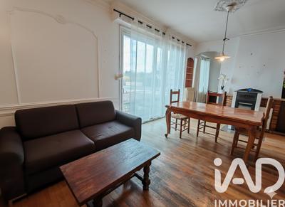 Maison - 90 m² - 3 pièces