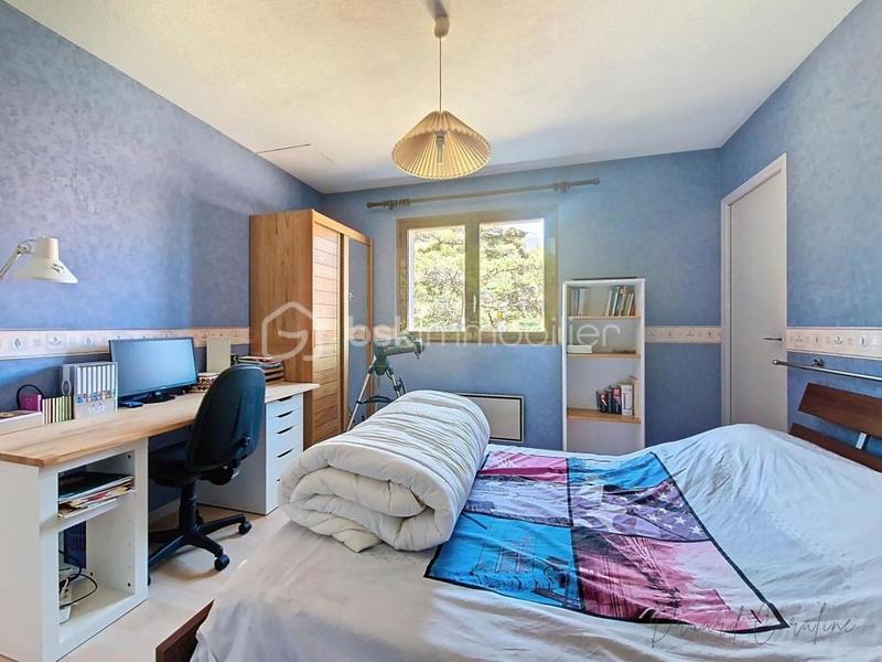 Maison - 143 m² - 6 pièces