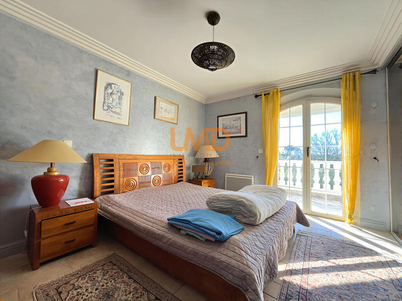 Propriété - 286 m² - 7 pièces