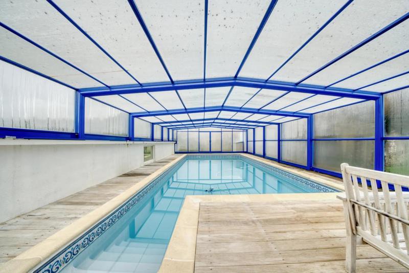 Demeure - 307 m² - 5 pièces