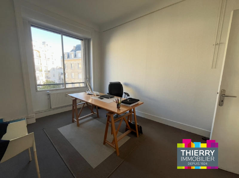 Appartement - 178 m² - 7 pièces