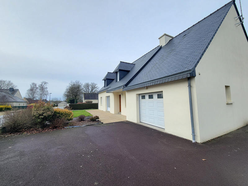 Maison - 145 m² - 6 pièces