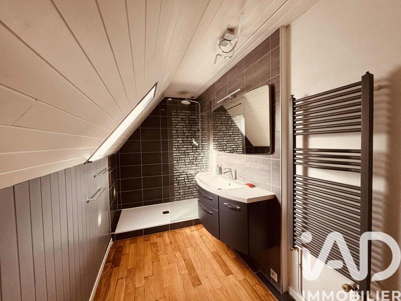 Maison - 99 m² - 4 pièces