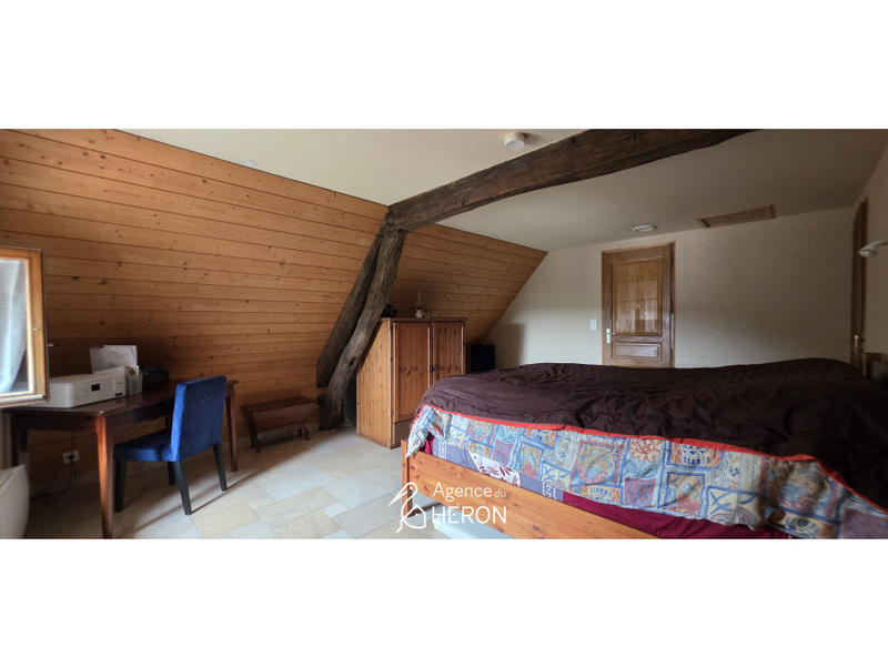 Maison - 217 m² - 6 pièces