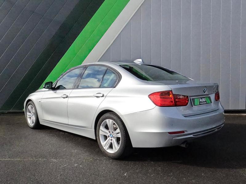 Bmw Série 3 F30 318d 143 ch Sport a