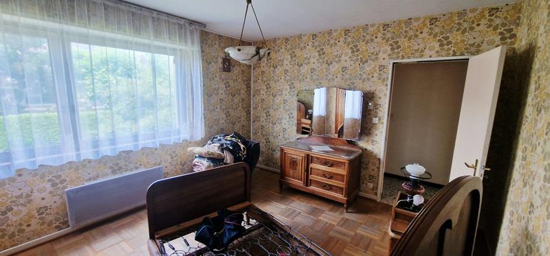 Maison traditionnelle - 230 m² - 8 pièces