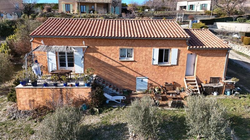 Villa - 93 m² - 4 pièces