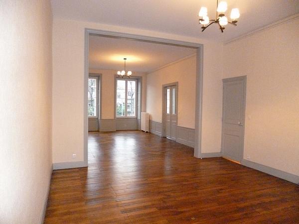 Appartement - 155 m² - 6 pièces