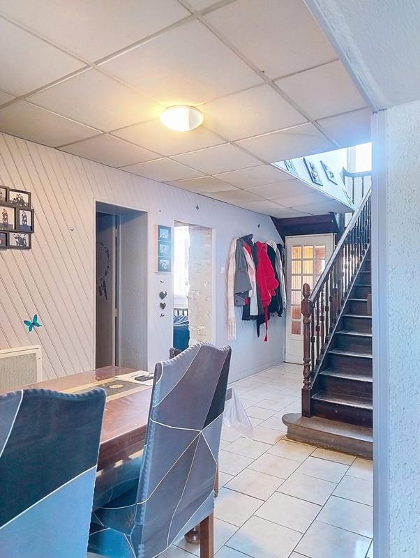 Maison - 236 m² - 7 pièces