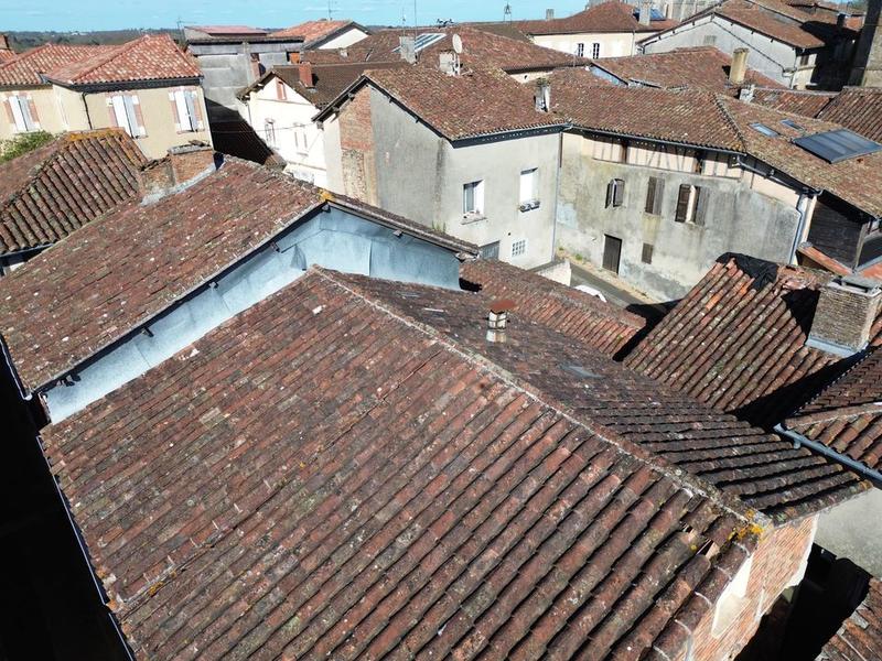 Maison de ville - 76 m² - 2 pièces