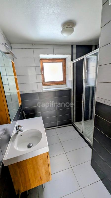 Maison - 154 m² - 8 pièces