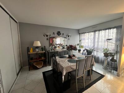 Appartement - 84 m² - 4 pièces