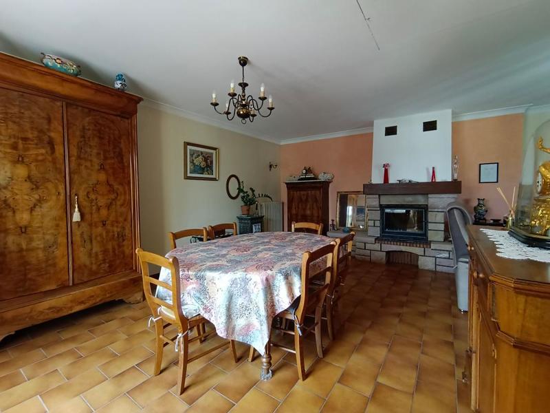 Maison - 122 m² - 5 pièces