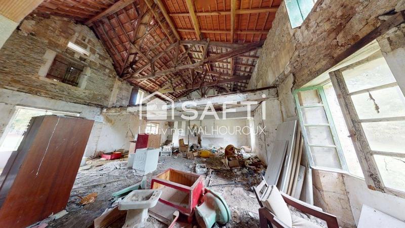 Maison - 377 m² - 15 pièces