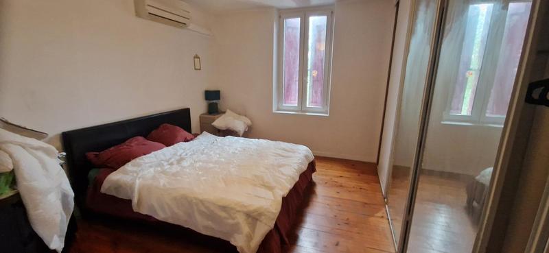 Maison - 650 m² - 20 pièces