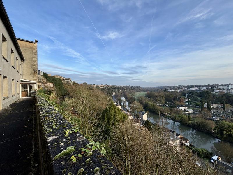 Maison ancienne - 506 m² - 20 pièces