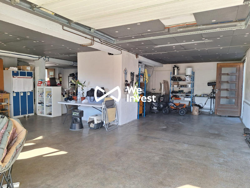 Maison traditionnelle - 200 m² - 5 pièces