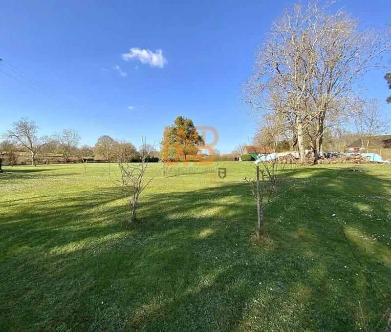 Propriété - 202 m² - 7 pièces