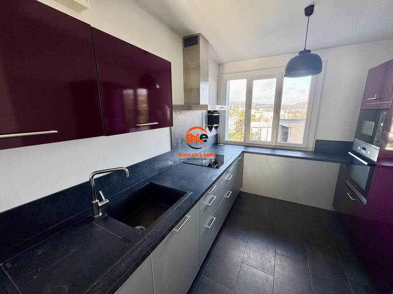 Appartement - 82 m² - 3 pièces