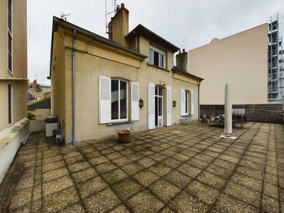 Appartement - 90 m² - 3 pièces